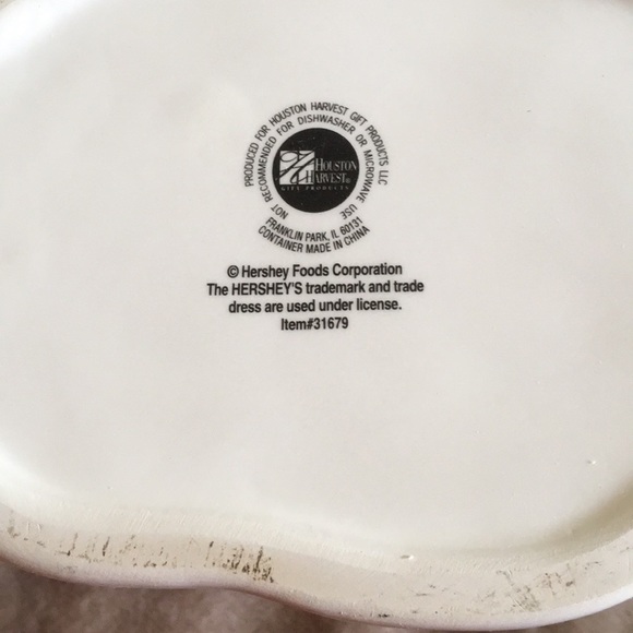 Hershey “Good Friends and Cocoa Warm The Heart “ - Picture 4 of 4